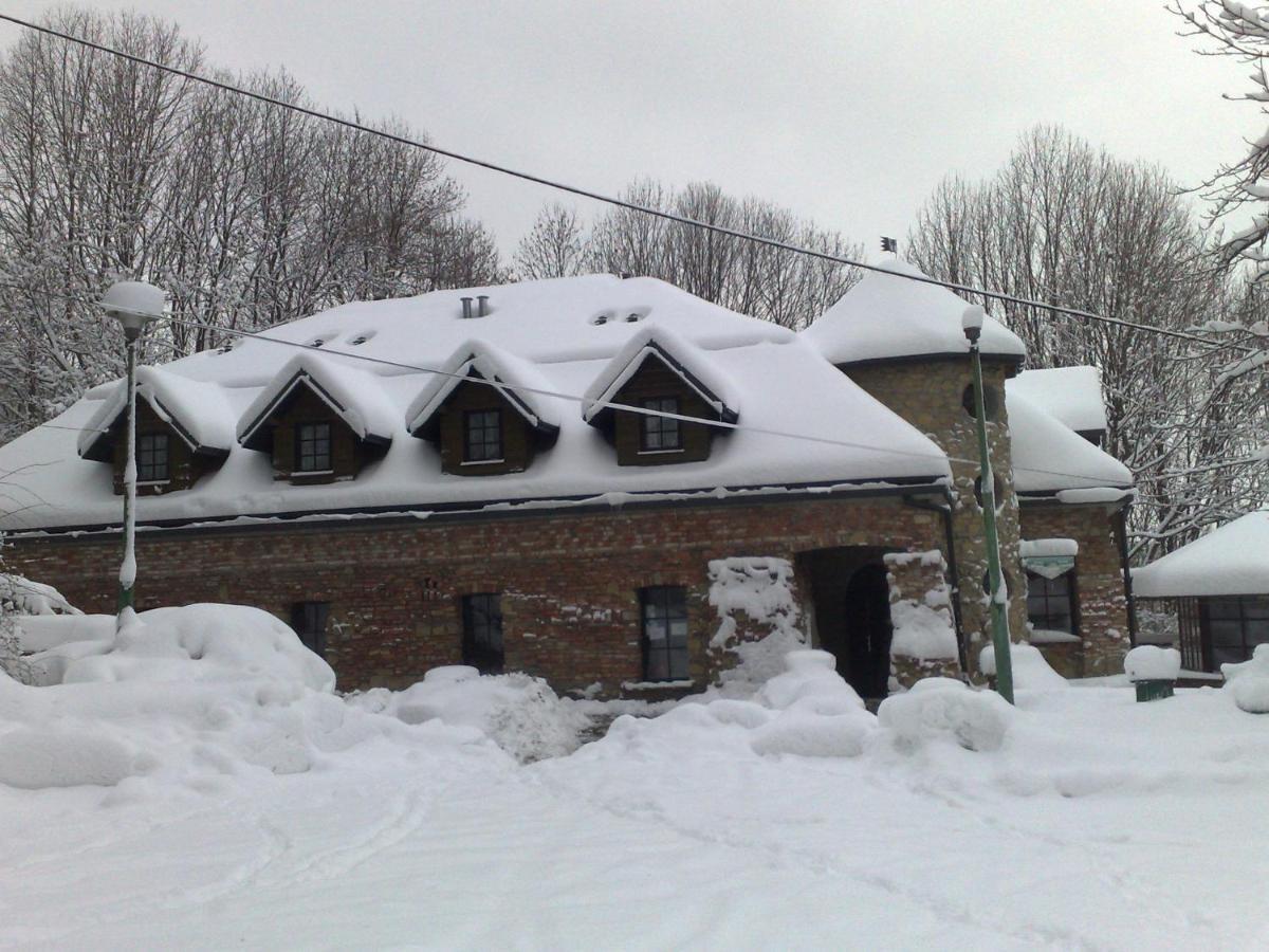 Hotel Podzamcze Tarnau Exterior foto